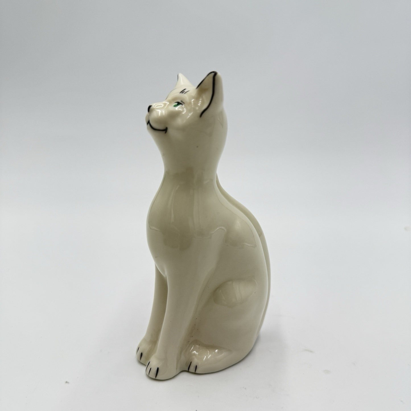 Vtg 5” Belleek Irish Porcelain Beige Cat Green Eyes Figurine Blue Marking 8th