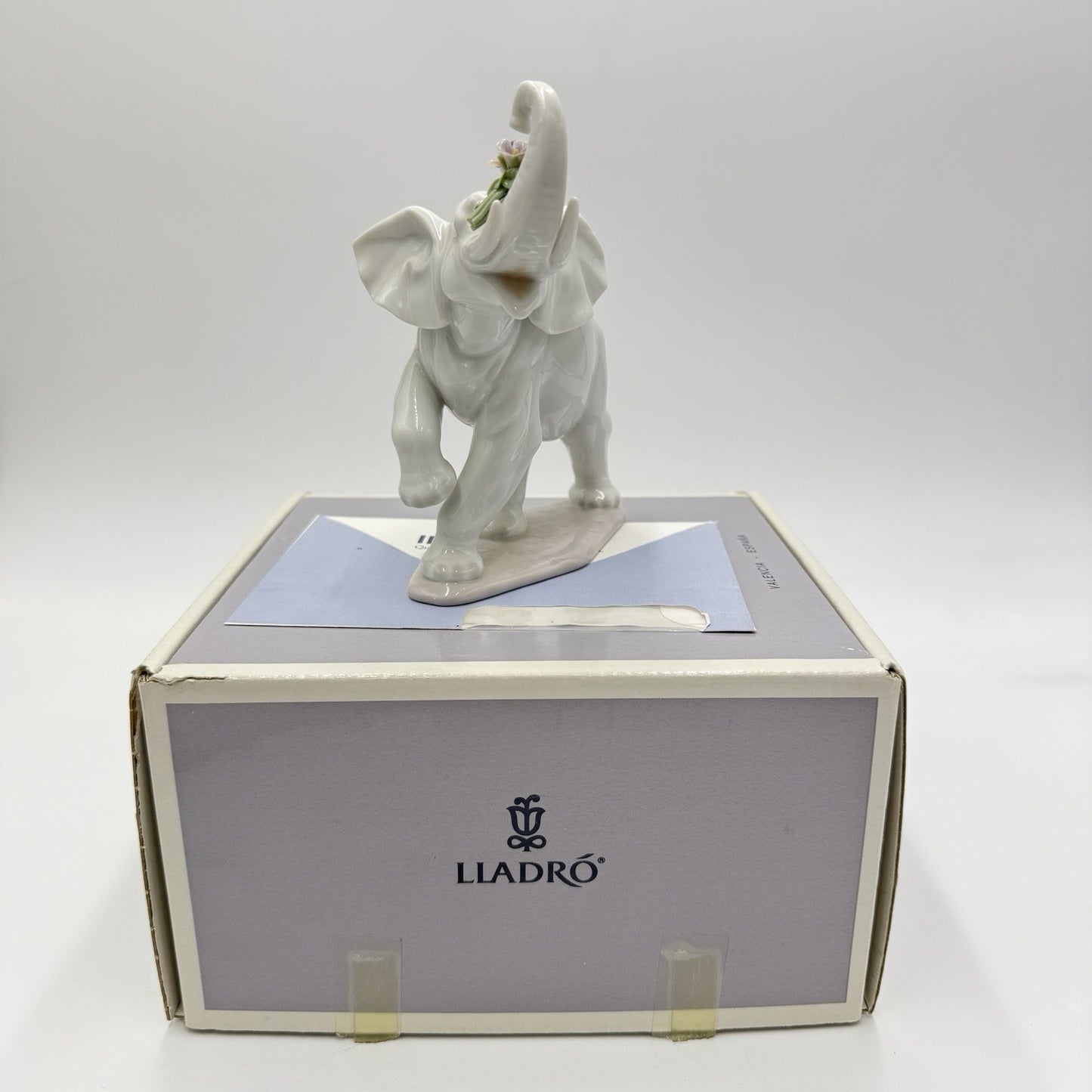Lladro Spain Lucky’s Call Elephant #6461 Porcelain MINT W/Box Figurine Floral 5”