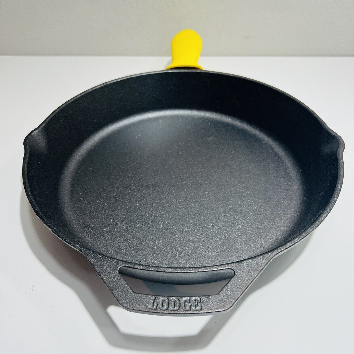 Lodge Cast Iron Skillet L10SK3 12 inch Kitchen Cookware Metal
