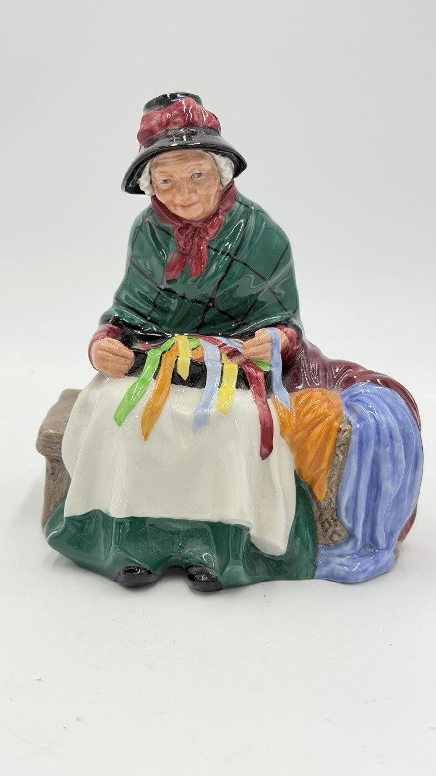 Vintage Royal Doulton Porcelain Figurine Silks & Ribbons H.N. 2017 England 1948