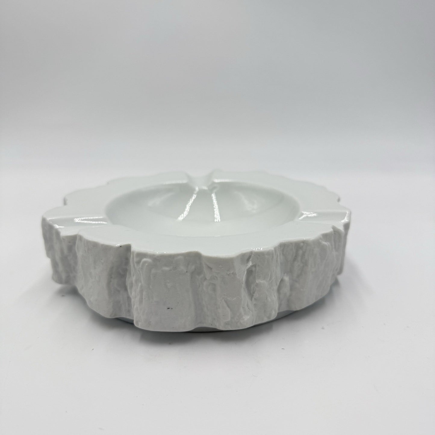 Bareuther Waldsassen Bavaria Porcelain White Ashtray Germany Vintage 2”x6”Rare
