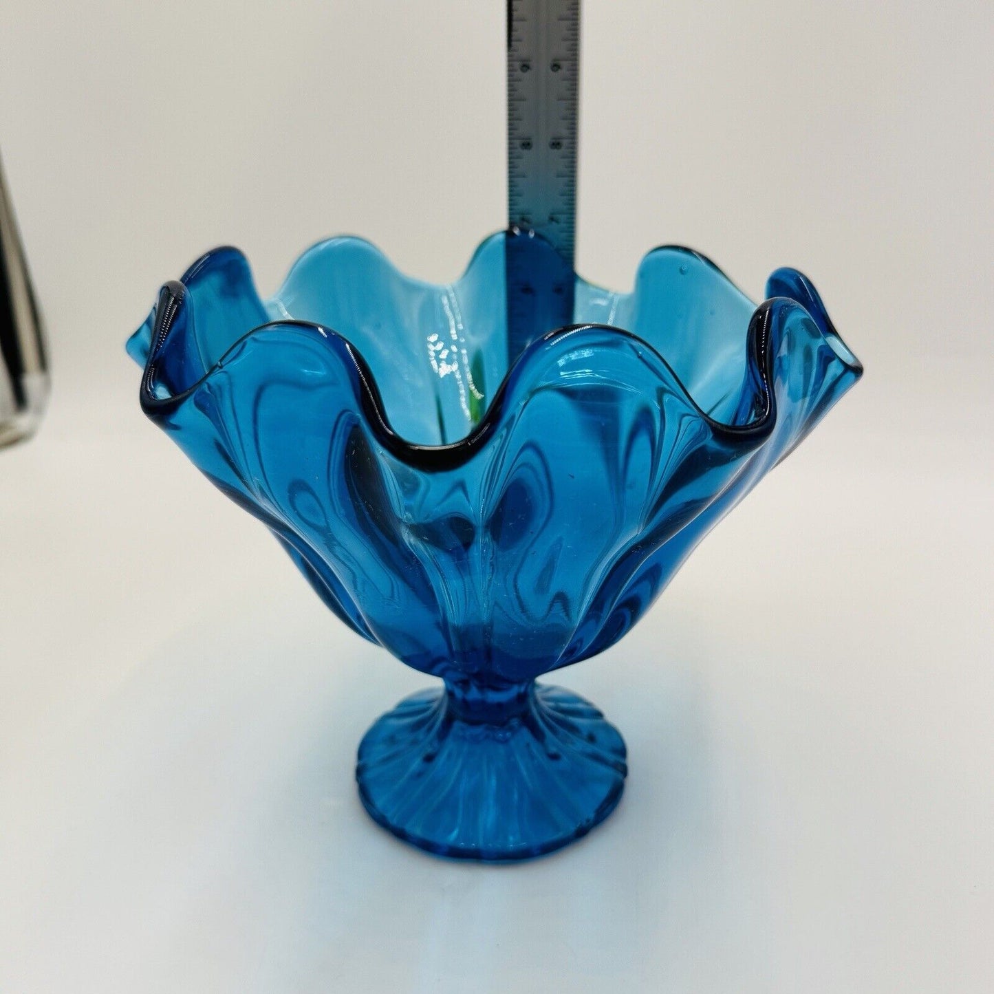 MCM L E Smith Glass Pedestal Peacock Blue Bowl With Ruffled Rim Rippled Sides 7"