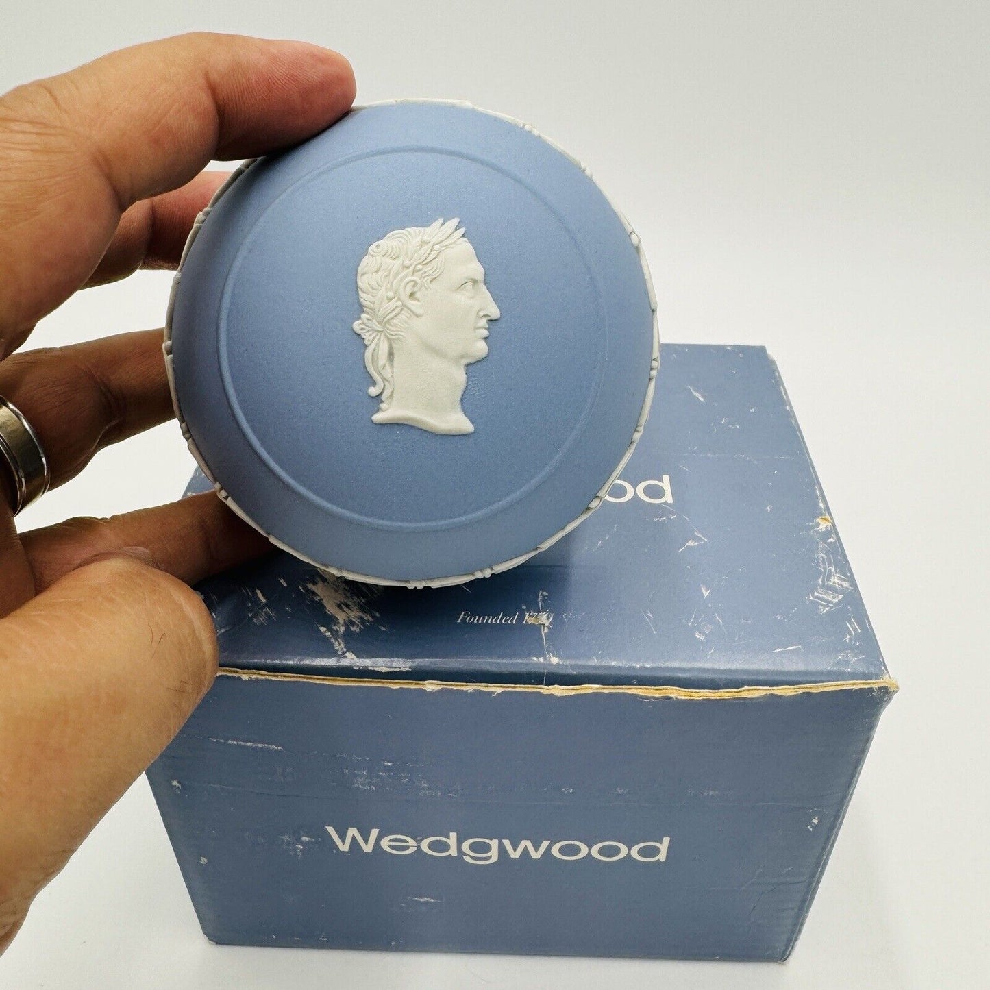 Wedgwood Jasperware Blue PAPERWEIGHT JULIUS CAESAR Vintage England