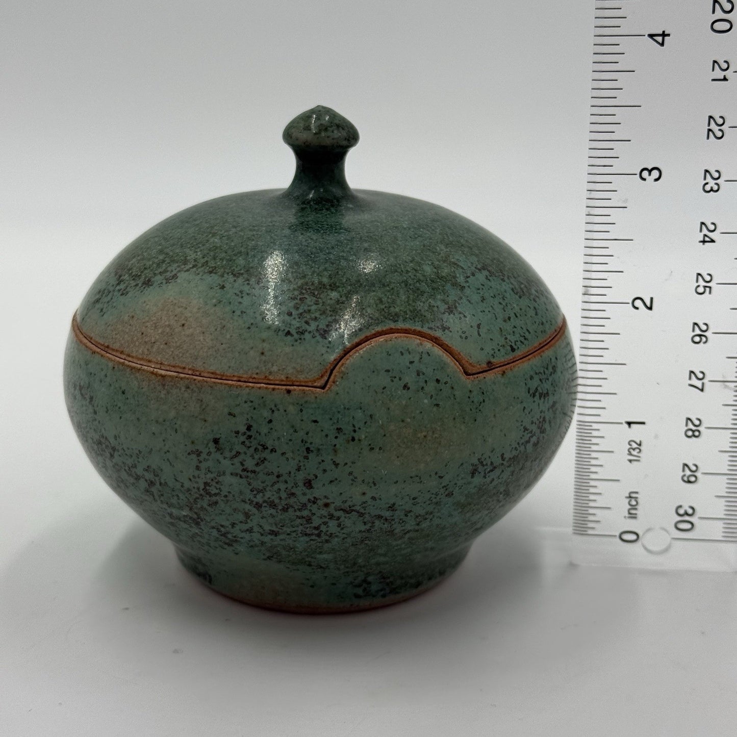 KK signed studio art pottery stoneware trinket dish green 4”vintage Rare W/lid