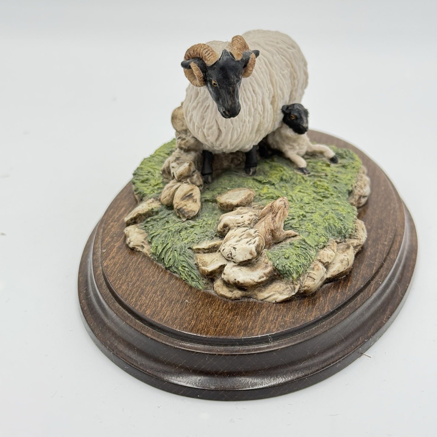 Country Artists Richard Cooper STRATFORD UPON AVON ENGLAND Sheep Figurine