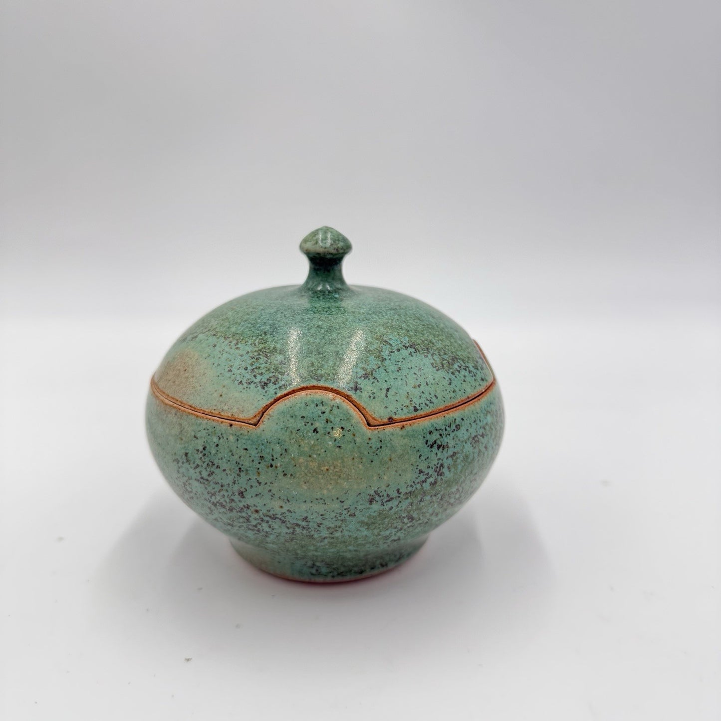 KK signed studio art pottery stoneware trinket dish green 4”vintage Rare W/lid