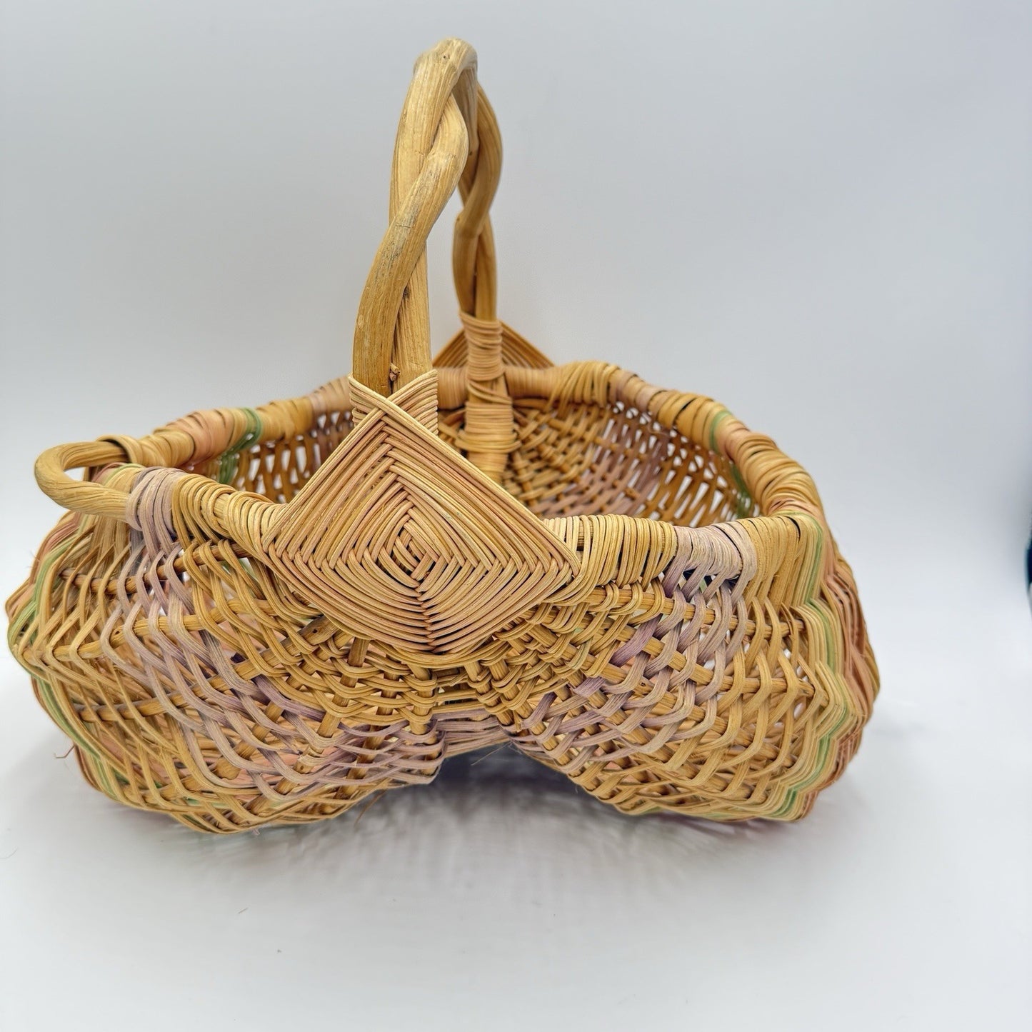 Vintage Primitive Natural Buttocks Basket Grape Vine Gathering Eggs