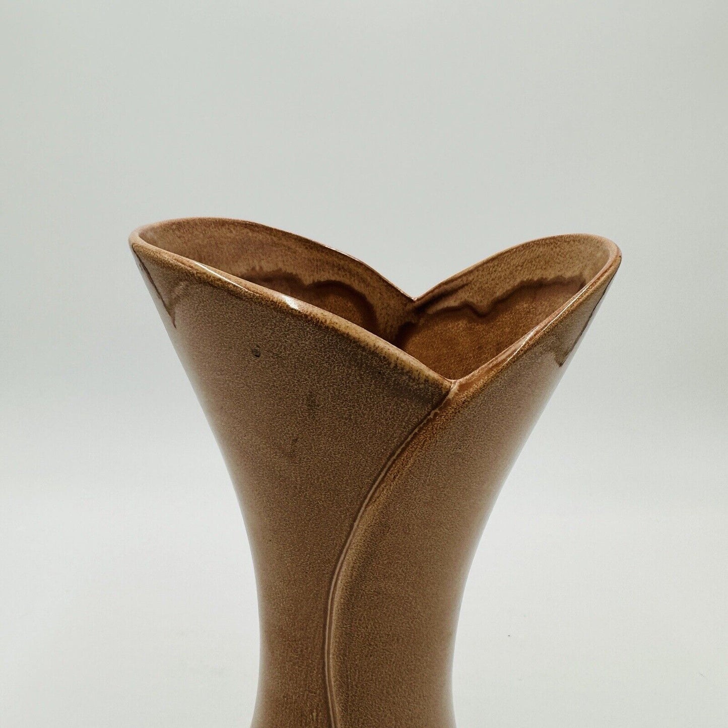 Red Wing Vase Pottery Tan Brown 10 1/2" USA 1625 Large Decor Vintage MCM