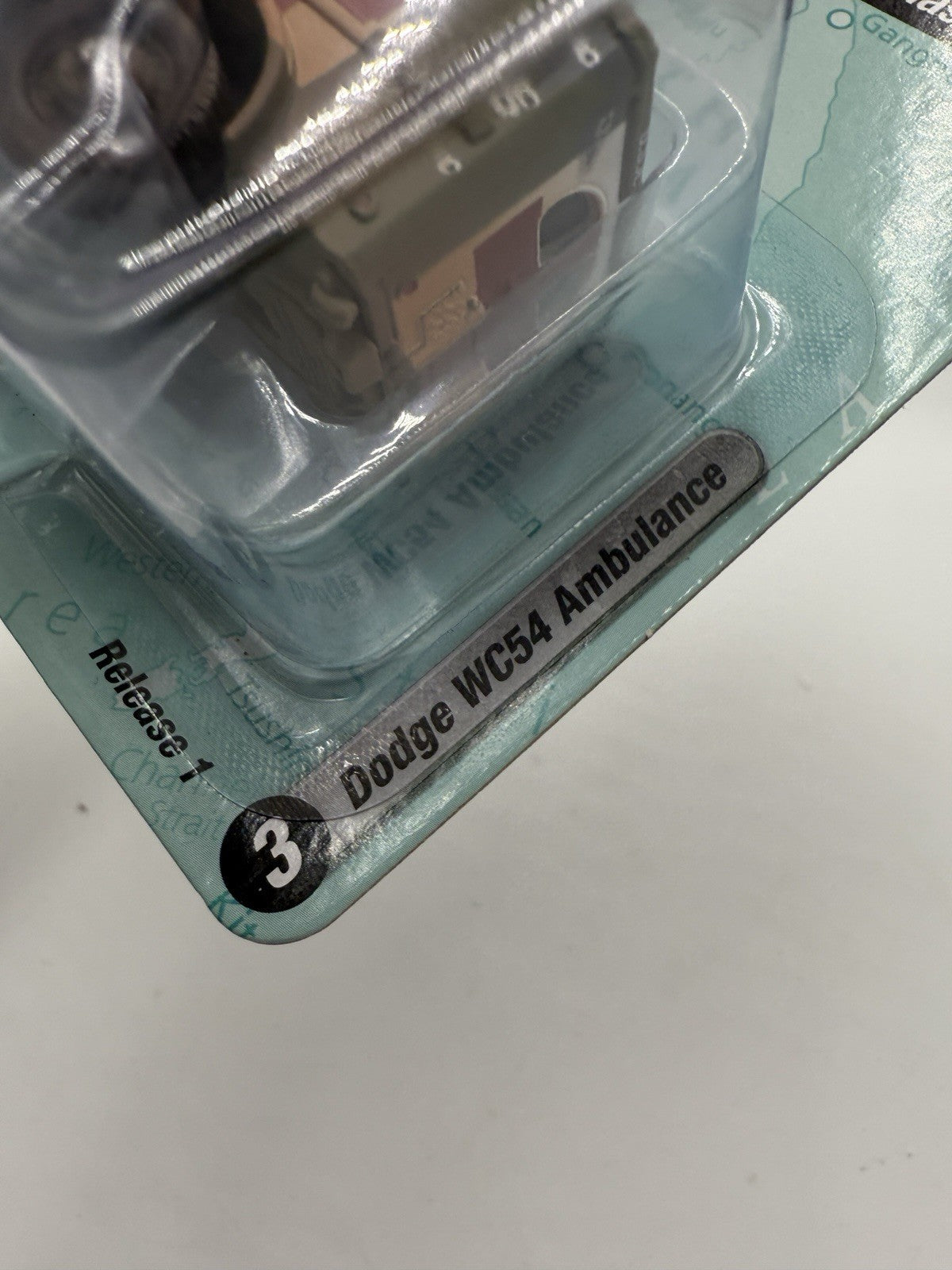 JOHNNY LIGHTNING 1/64 Dodge WC54 Ambulance KOREA 1944 Forgotten War