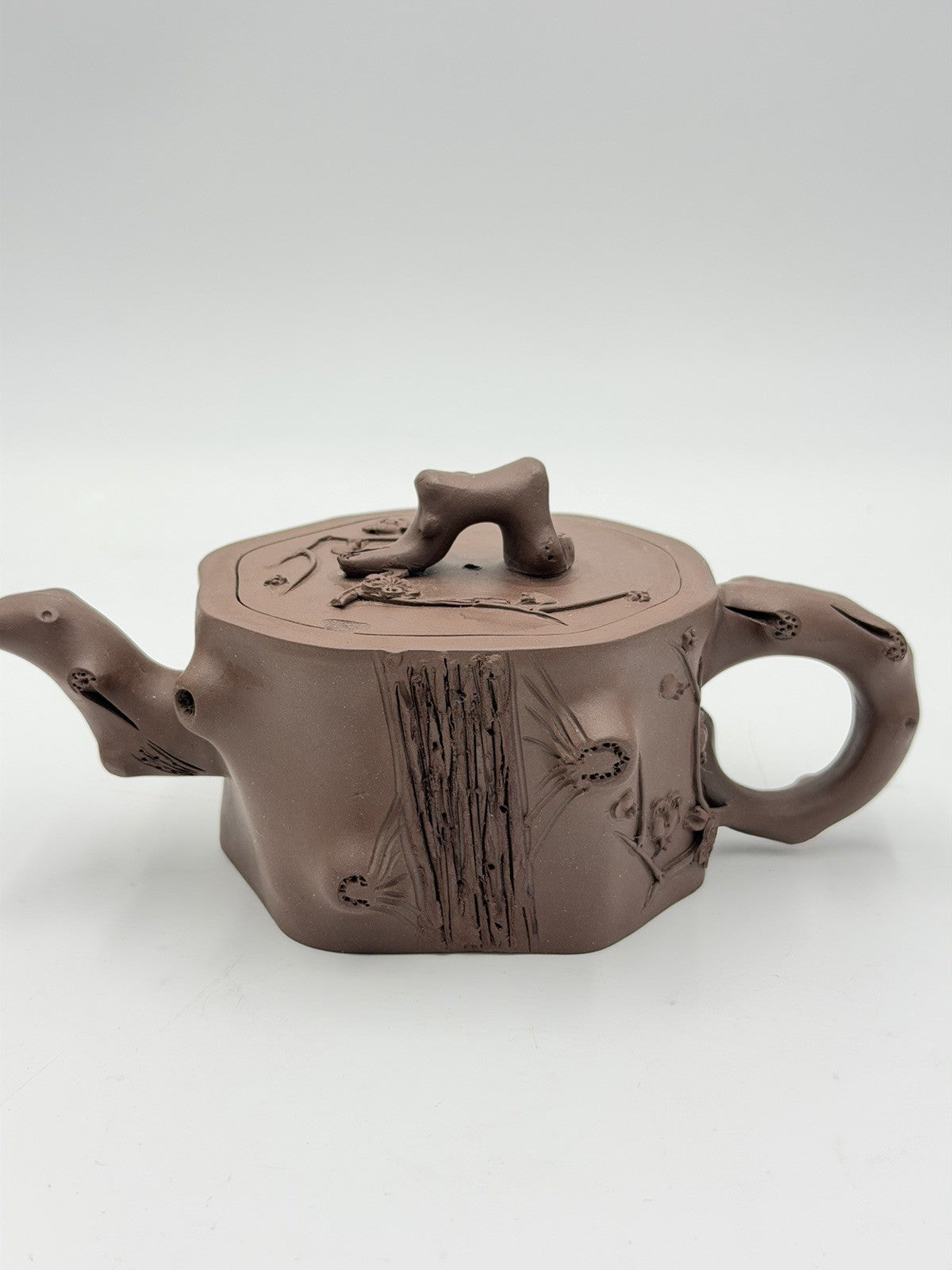 Chinese Yixing Zisha Clay Teapot Art Pottery Carved Tree Trunk Design
