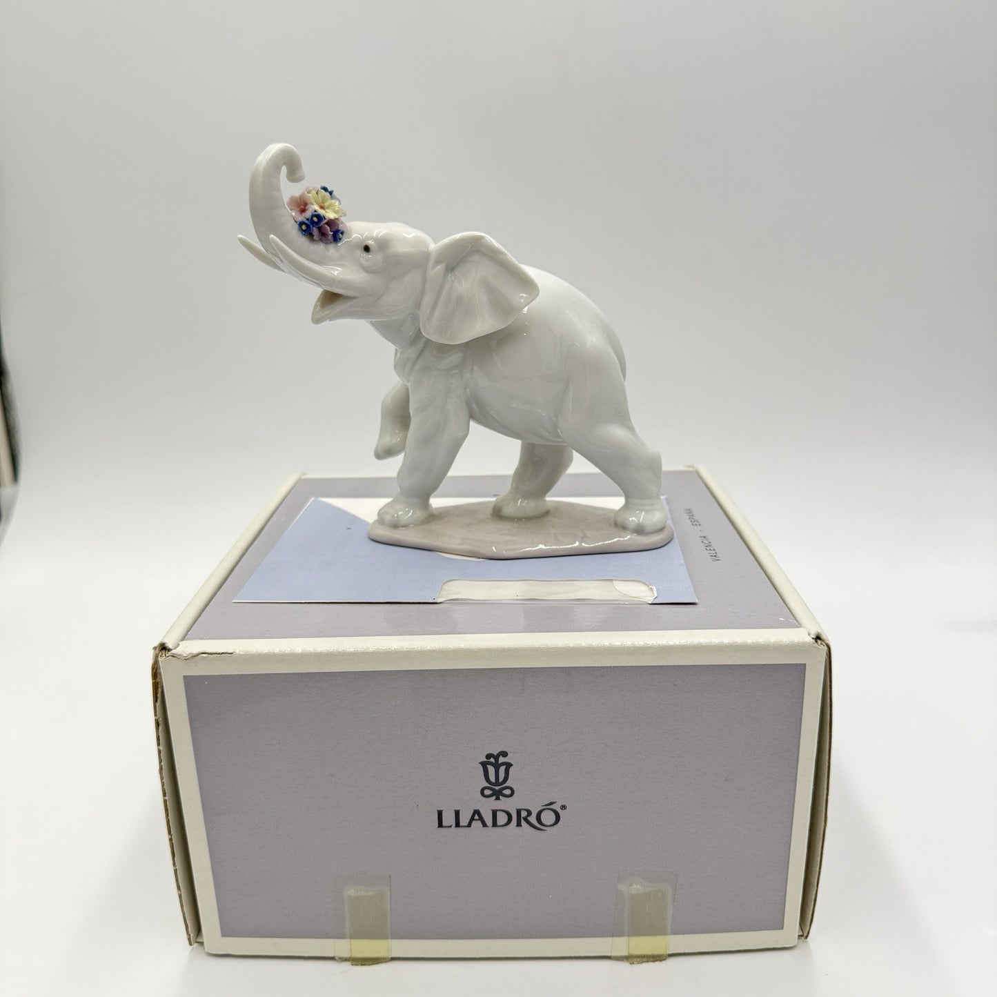 Lladro Spain Lucky’s Call Elephant #6461 Porcelain MINT W/Box Figurine Floral 5”