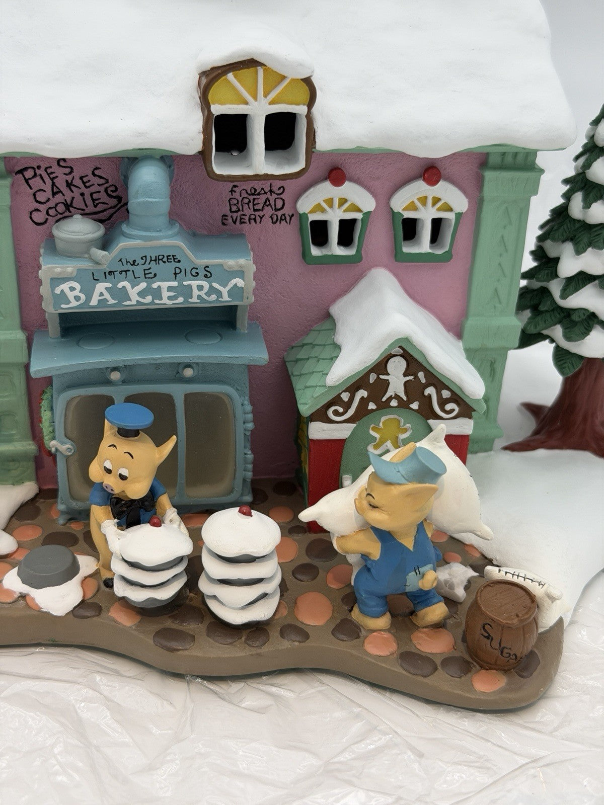 Danbury Mint Disney Winter Wonder Little Pigs Bakery House Village Christmas NIB