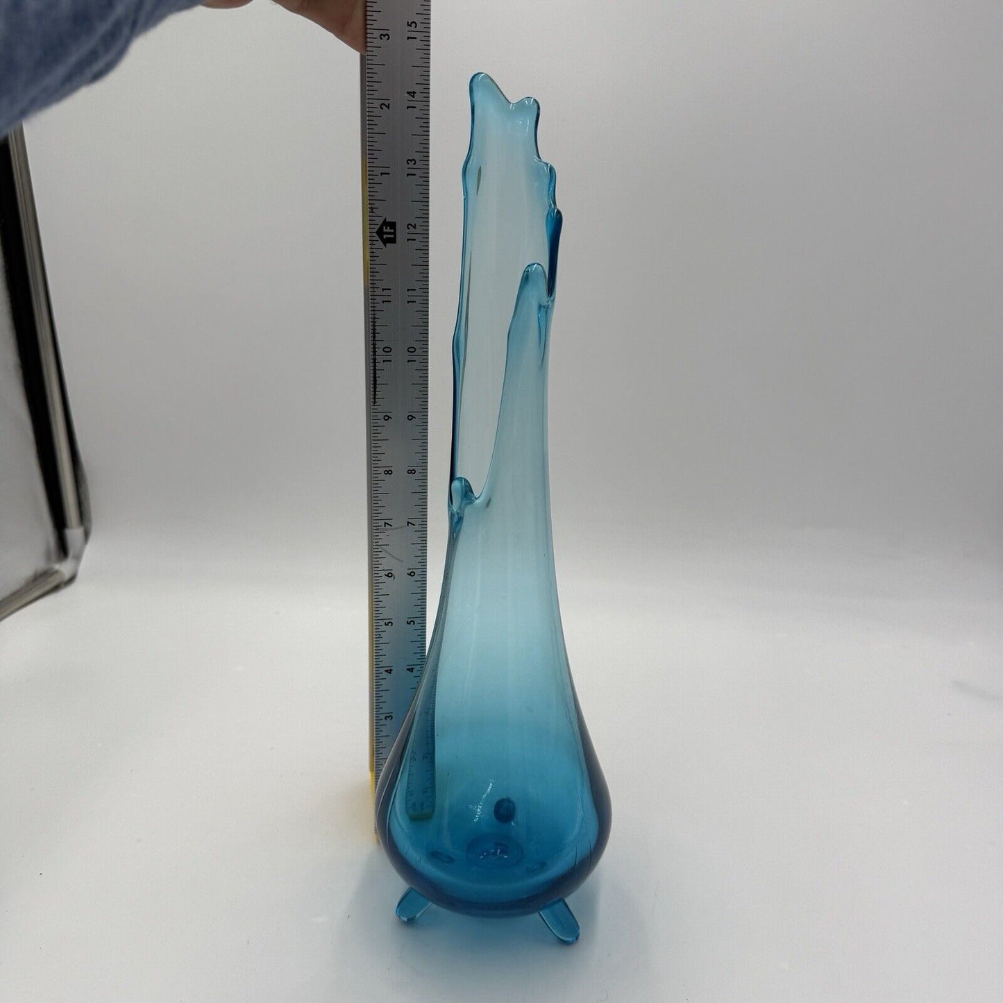 LE Smith Vase 14.5in 3-Toed Art Glass Swung Peacock Blue Vintage Retro Decor MCM