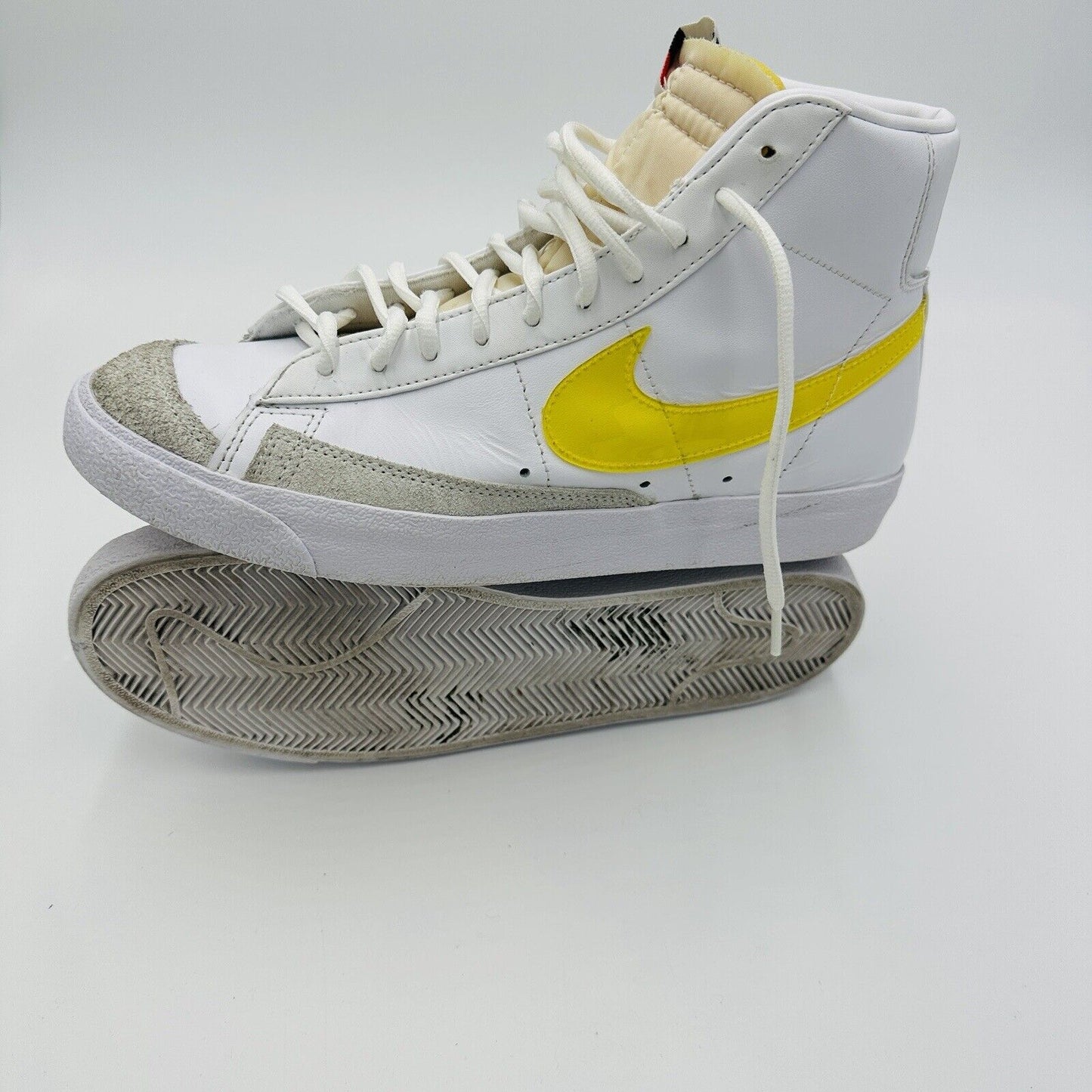 Nike Blazer Women Size 11 77 Mid Vintage Opti Yellow White Sneaker DJ3050-101