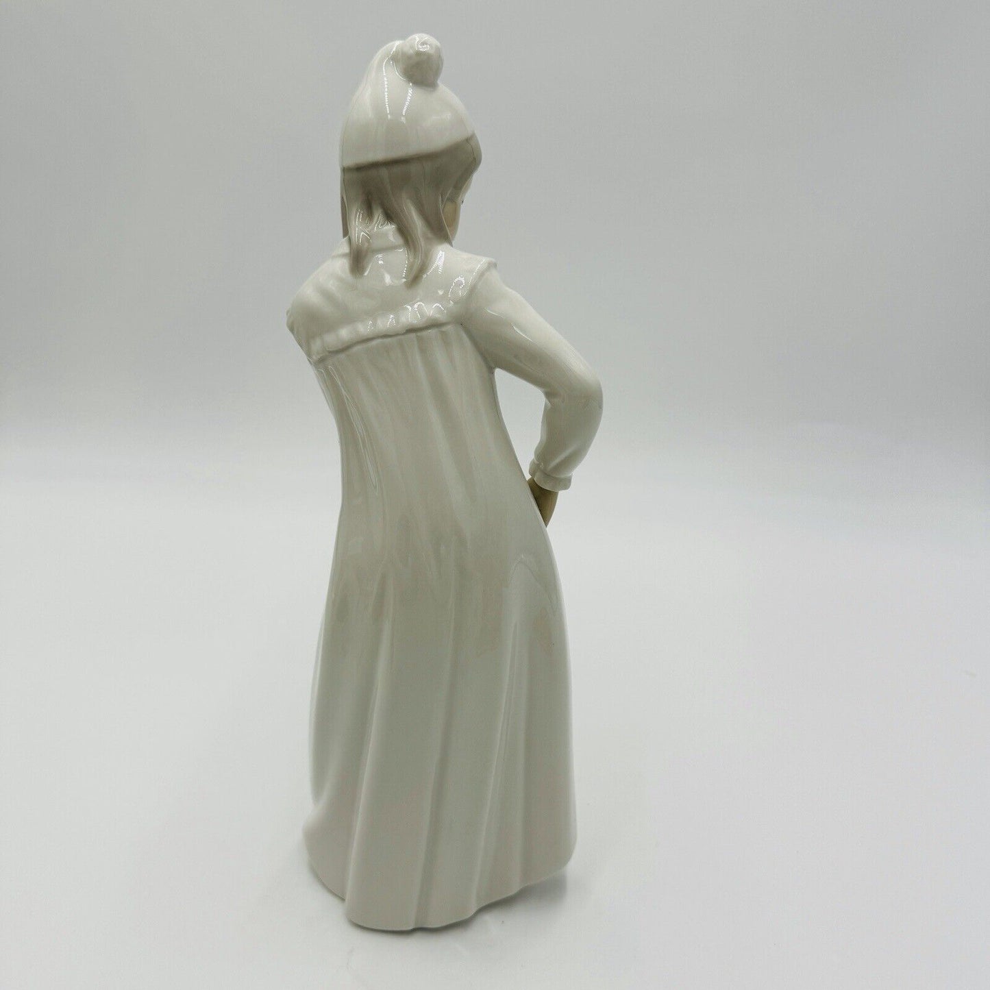 Nao By Lladro Spain Girl with Torn Nightgown Figurine Glossy 11.5in Vintage