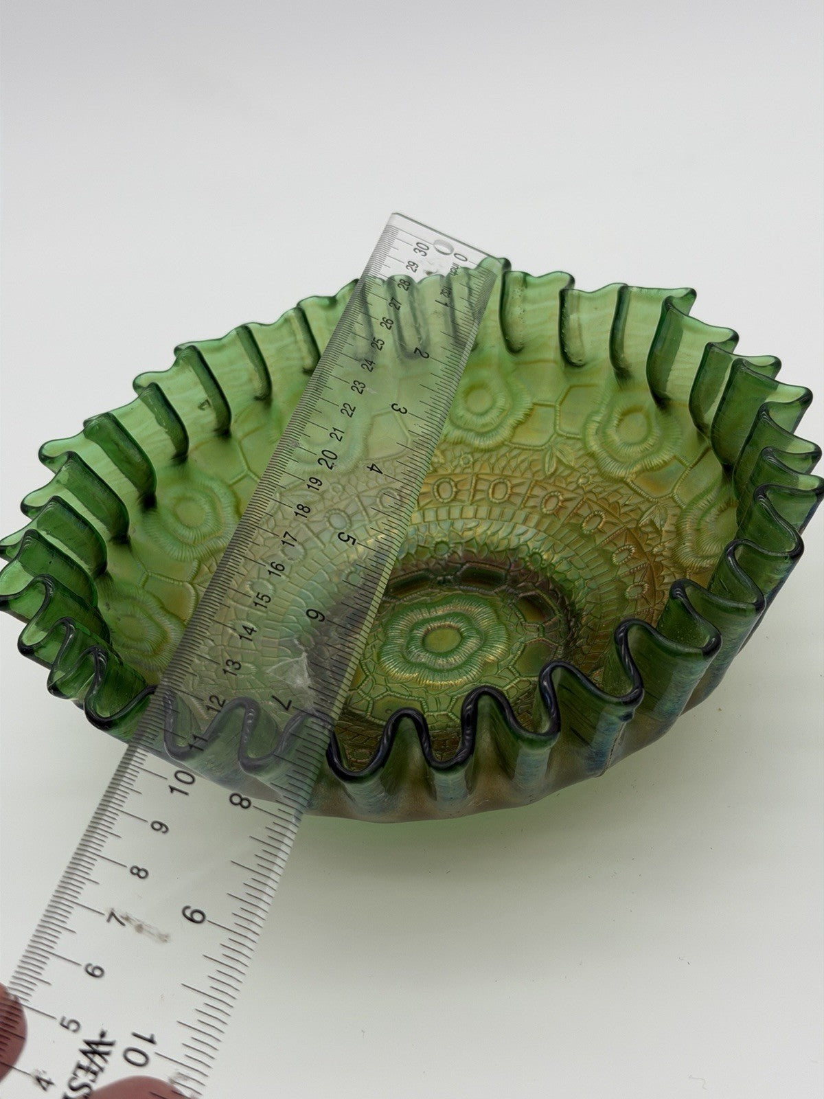 Fenton Art Glass Carnival Green Iridescent Persian Medallion Bowl 2.5”Hx7” Antiq