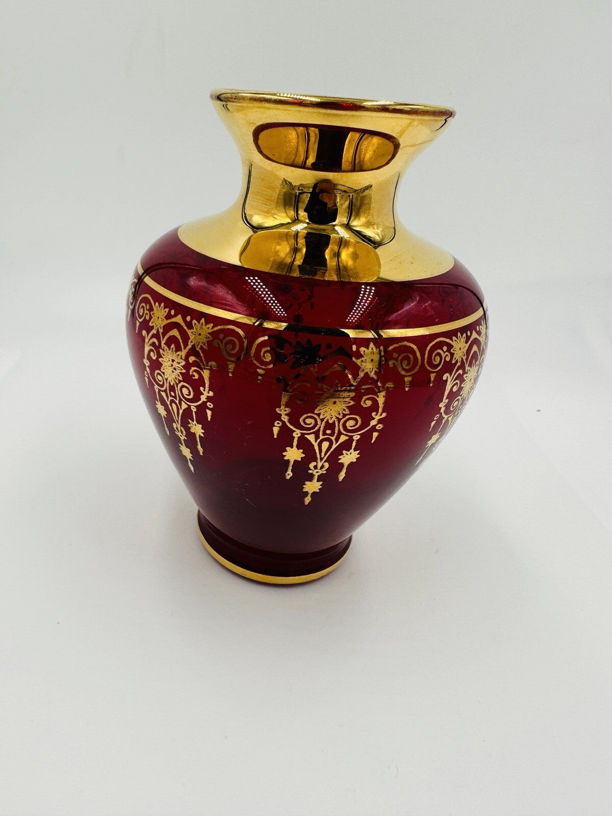 Murano Vase Glass Red Gold Trim Gilding Overlay Late 20th Century Bud
