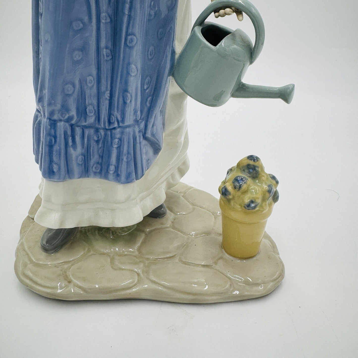NAO by Lladro Spain Porcelain Figurine Girl W/ Watering Can Flower Large 12in