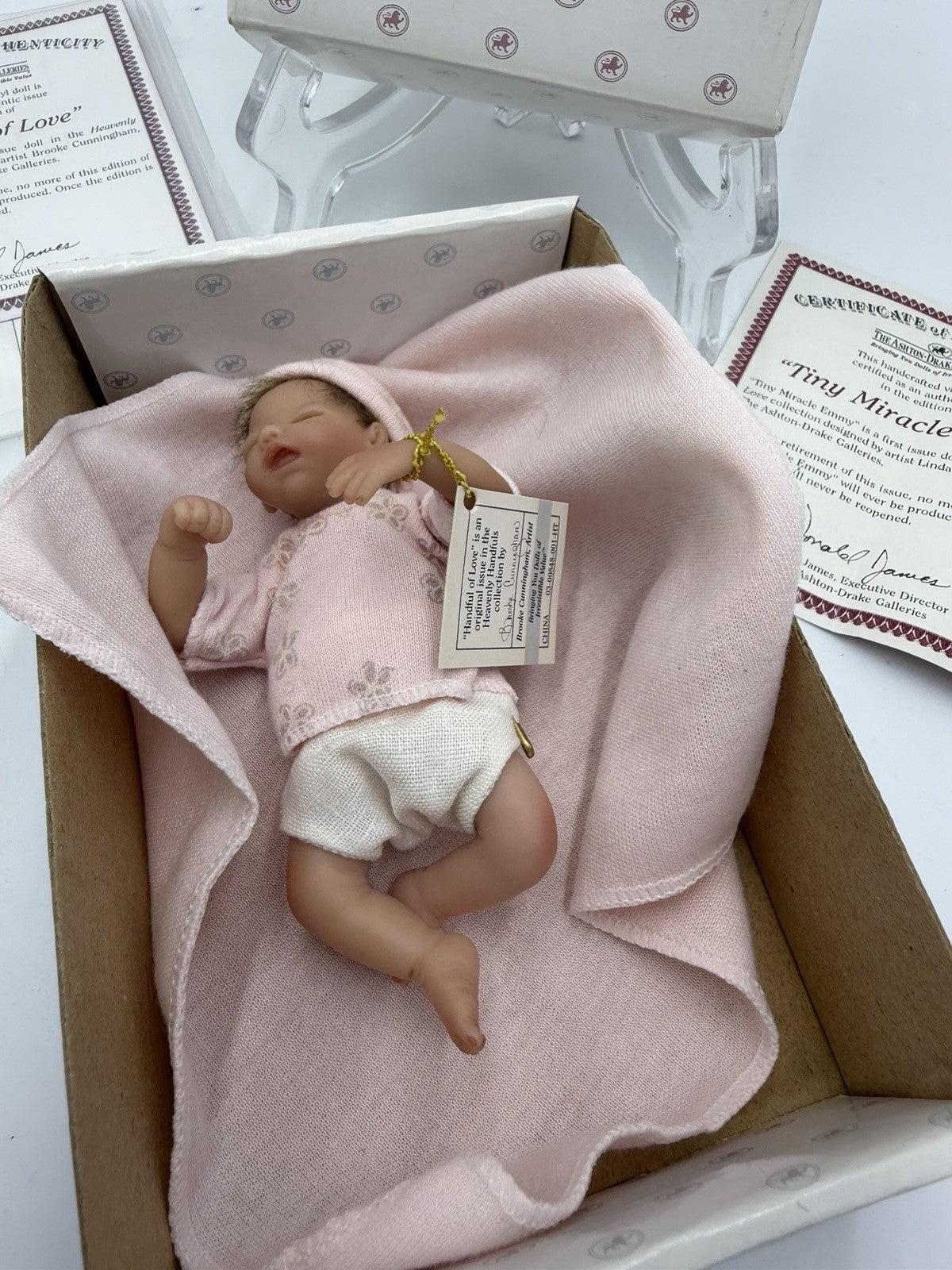 The Ashton Drake Galleries Reborn Miniature Doll Handful Of Love 4” Box /COA