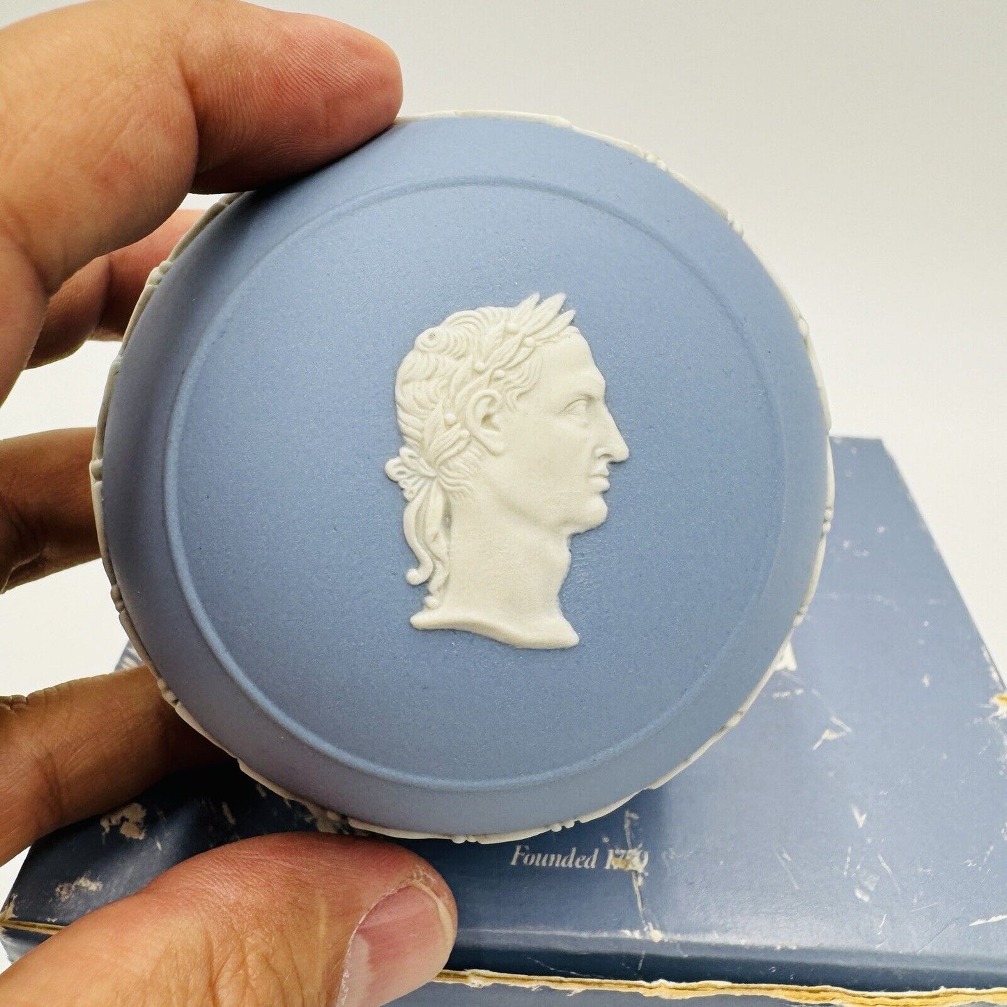 Wedgwood Jasperware Blue PAPERWEIGHT JULIUS CAESAR Vintage England