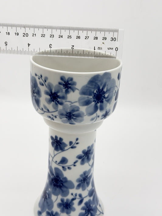 Wallendorf German Porcelain Blue White Floral #2251 Echt Kobalt 8.5” Vase Vtg
