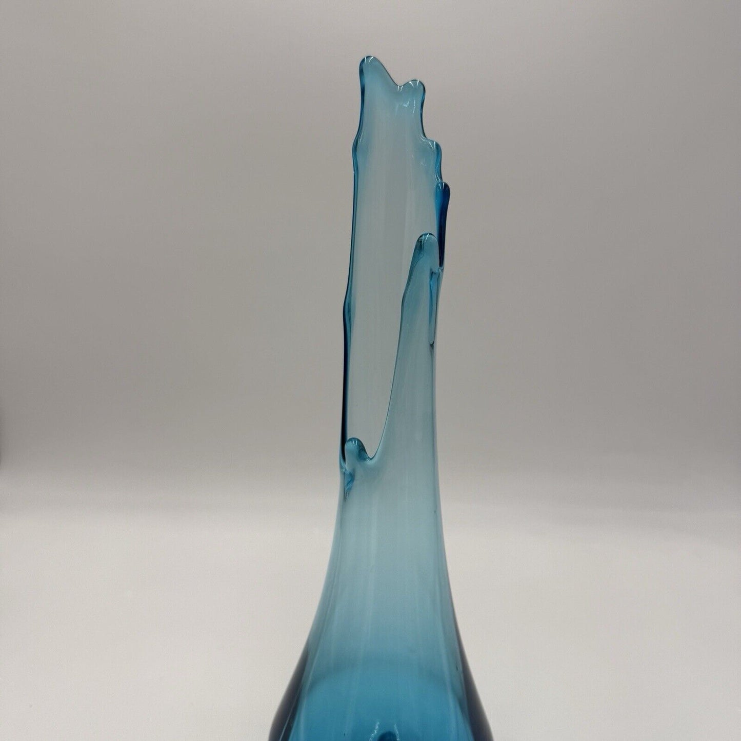 LE Smith Vase 14.5in 3-Toed Art Glass Swung Peacock Blue Vintage Retro Decor MCM