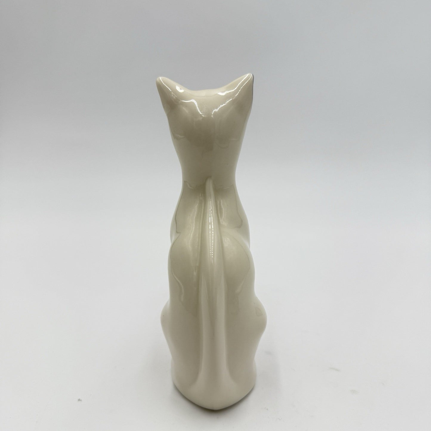 Vtg 5” Belleek Irish Porcelain Beige Cat Green Eyes Figurine Blue Marking 8th