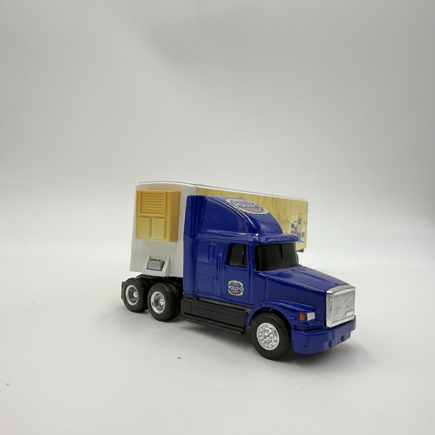 Vintage ERTL 1:64 Scale WHITE GMC Integral Sleeper AERO Polly-O Diecast Truck