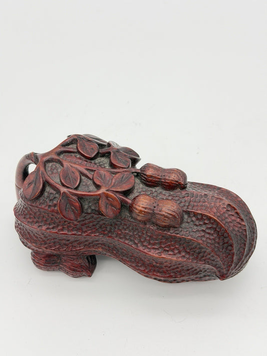 Antique Karaki Karinga Wood Carved Folk Art Peanut Shape Lidded Box Japan