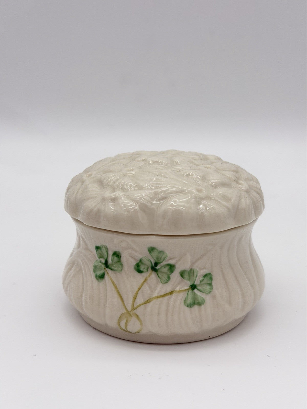 Belleek Ireland Porcelain Daisy Shamrock Lidded Trinket Box Embossed Vintage 3”