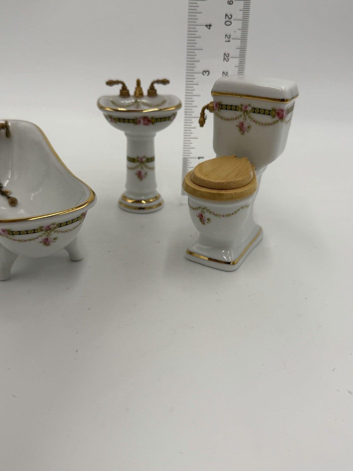 Reutter Germany Porcelain Floral Victorian Bathroom Set Dollhouse Miniature 1:12