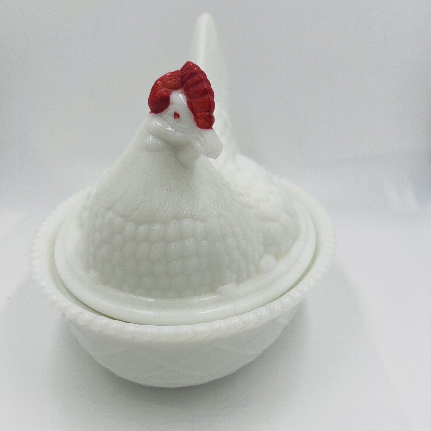 Westmoreland Nesting Hen Dish Milk Glass Covered Vintage Art Decor 1950