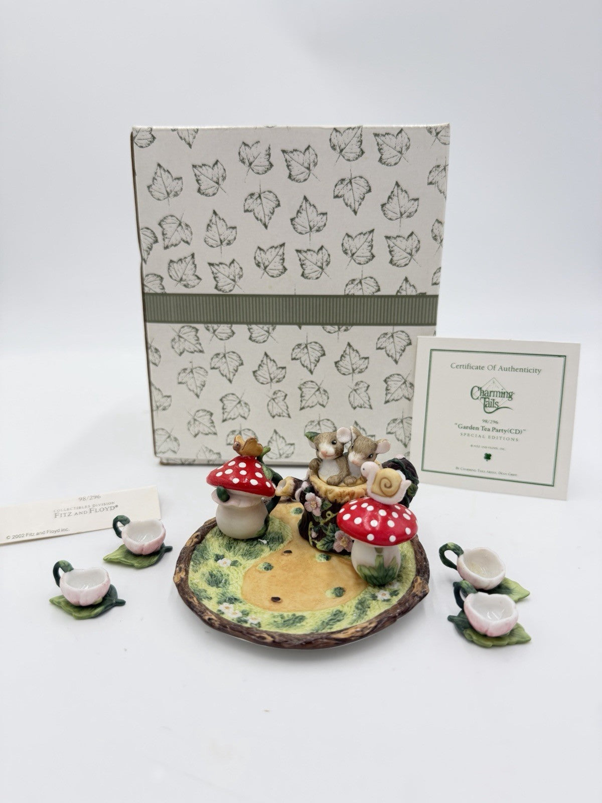 Rare Charming Tails Garden Tea Party Special Edition 98/296 Miniature Tea Set