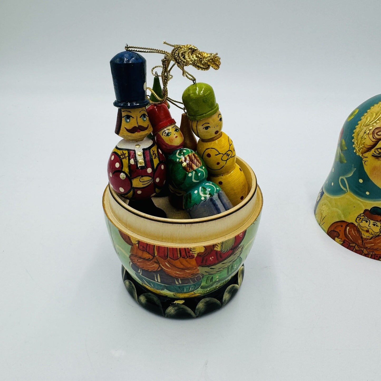 Vintage Matryoshka Nesting Doll with 5 Christmas Ornaments Handpainted 6in