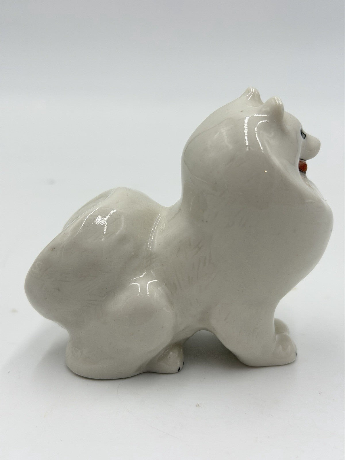 Vintage USSR Lomonosov Porcelain Dog Figurine Russia Samoyed White Glossy 3” H