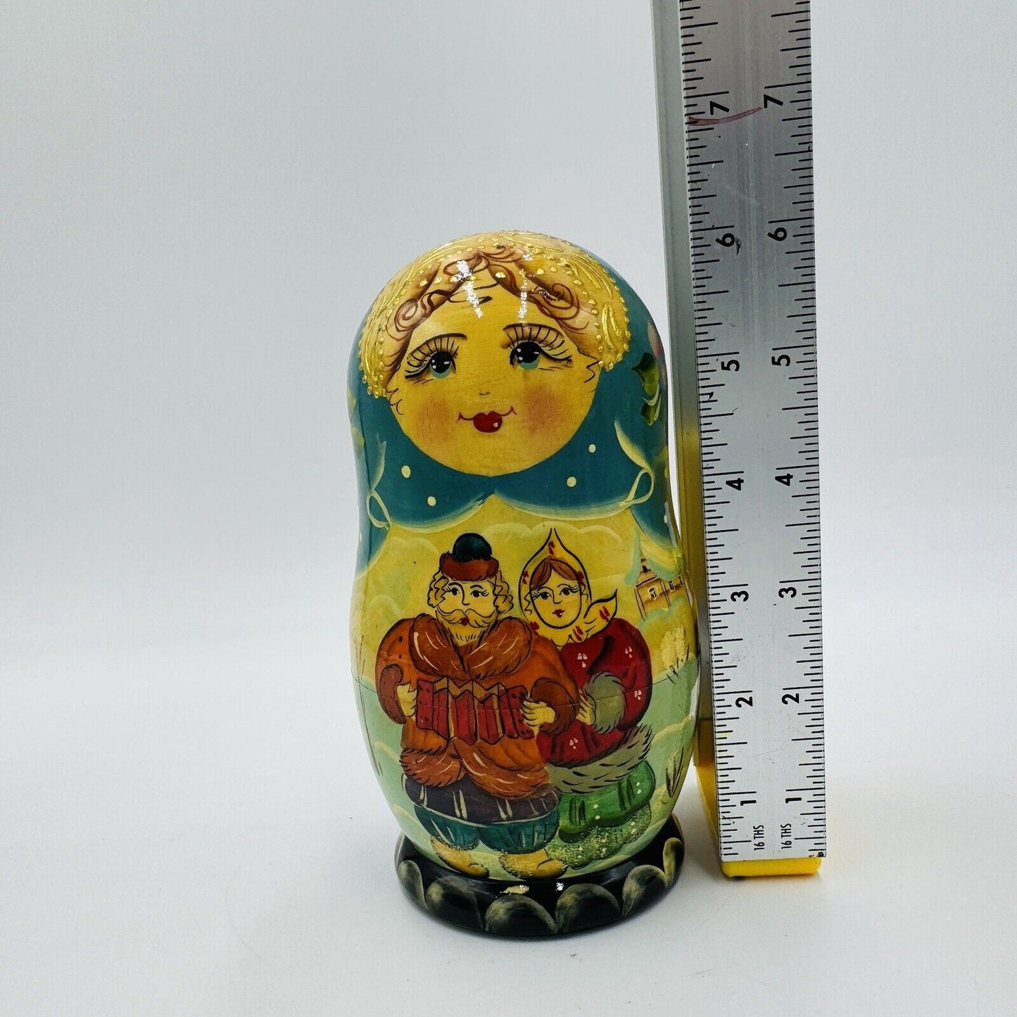 Vintage Matryoshka Nesting Doll with 5 Christmas Ornaments Handpainted 6in