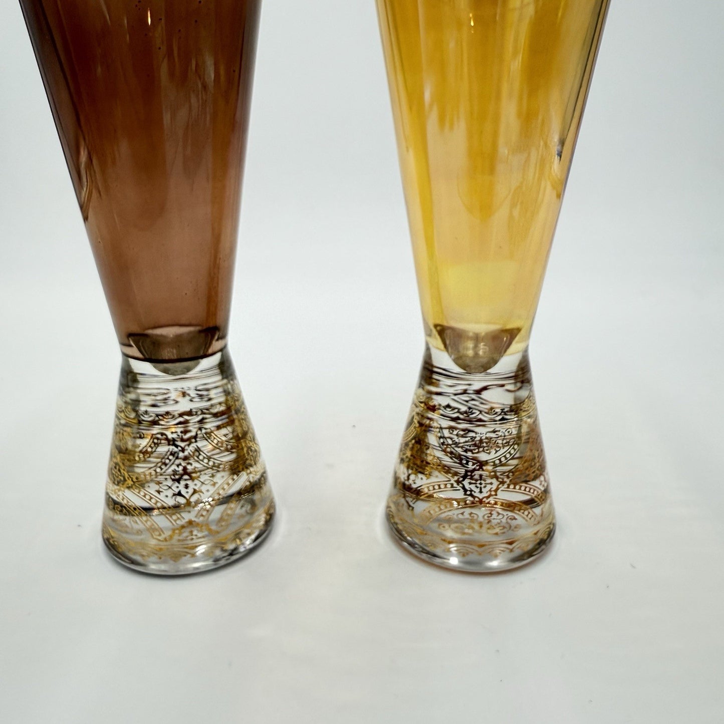 2 Vintage Collezione Timon Art Glass Italian Iridescent Gold Champagne Flutes