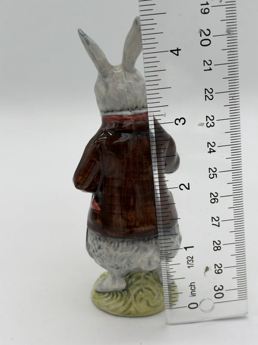 Beswick England Porcelain White Rabbit Alice in Wonderland Series 1974 Figurine