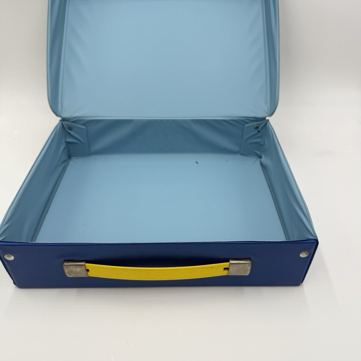Matchbox 1974 Carry Case Holds 48 Models No Trays Blue