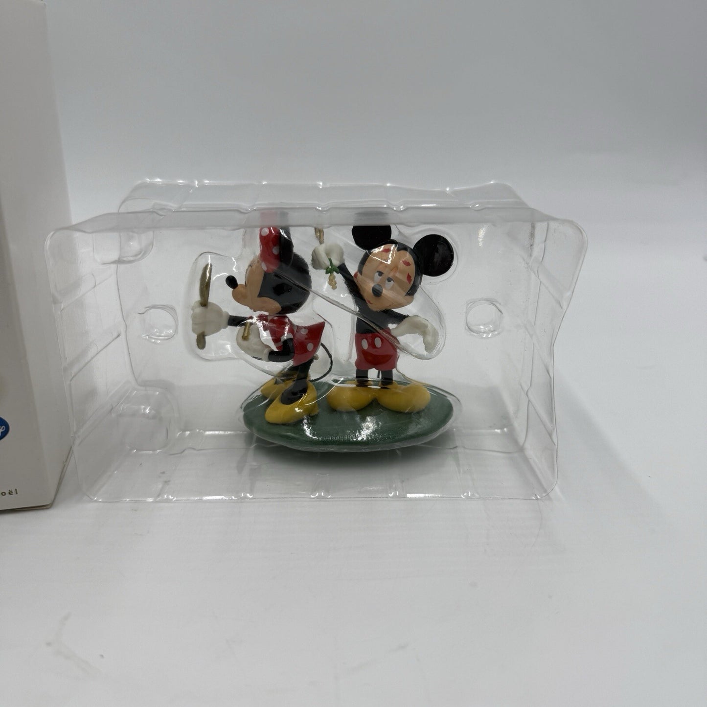 Hallmark Keepsake 2009 Ornament Disney Mistletoe Mickey & Minnie