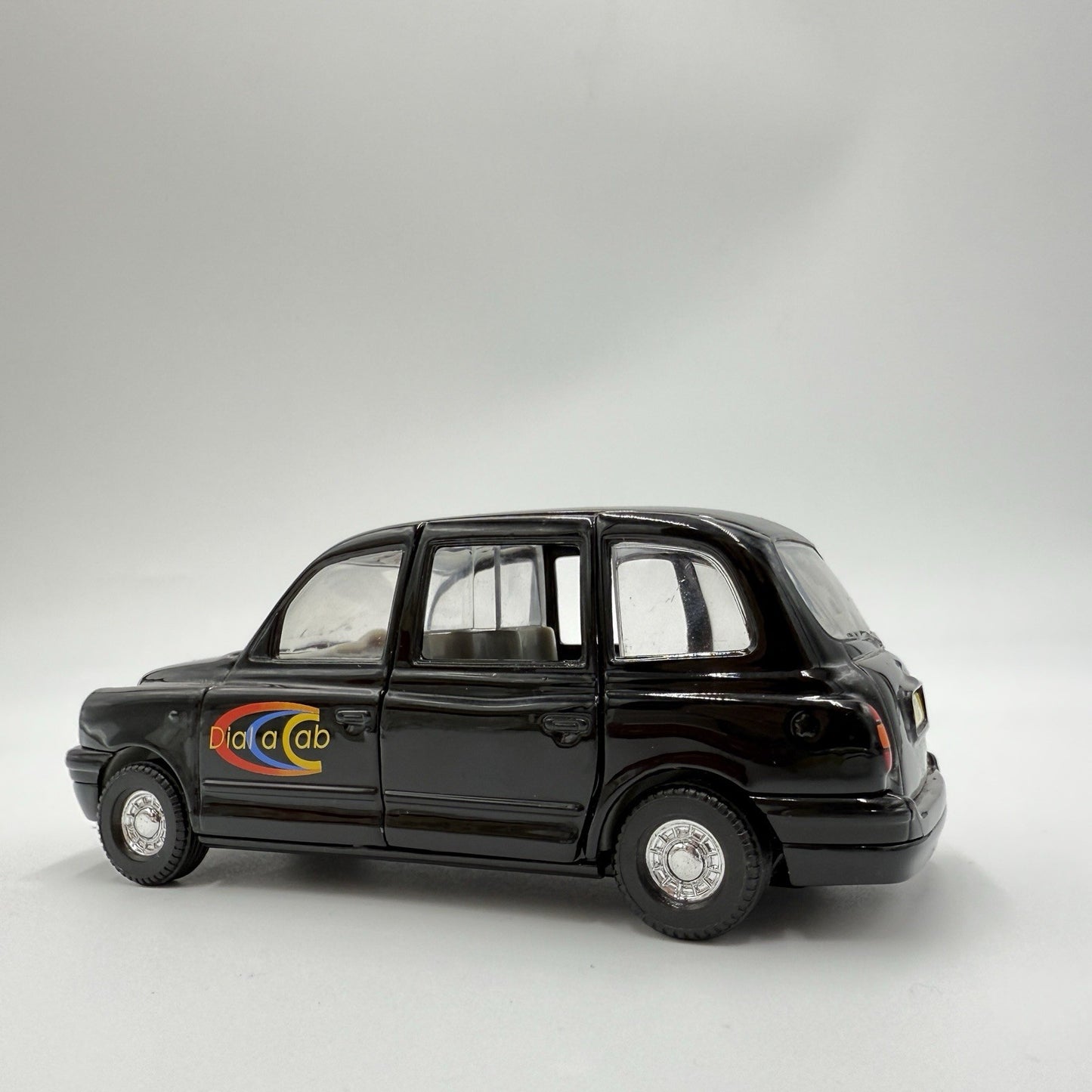 Corgi London Scene Taxi Black 1/36 Dial a Cab Diecast Black Car Vintage 2000