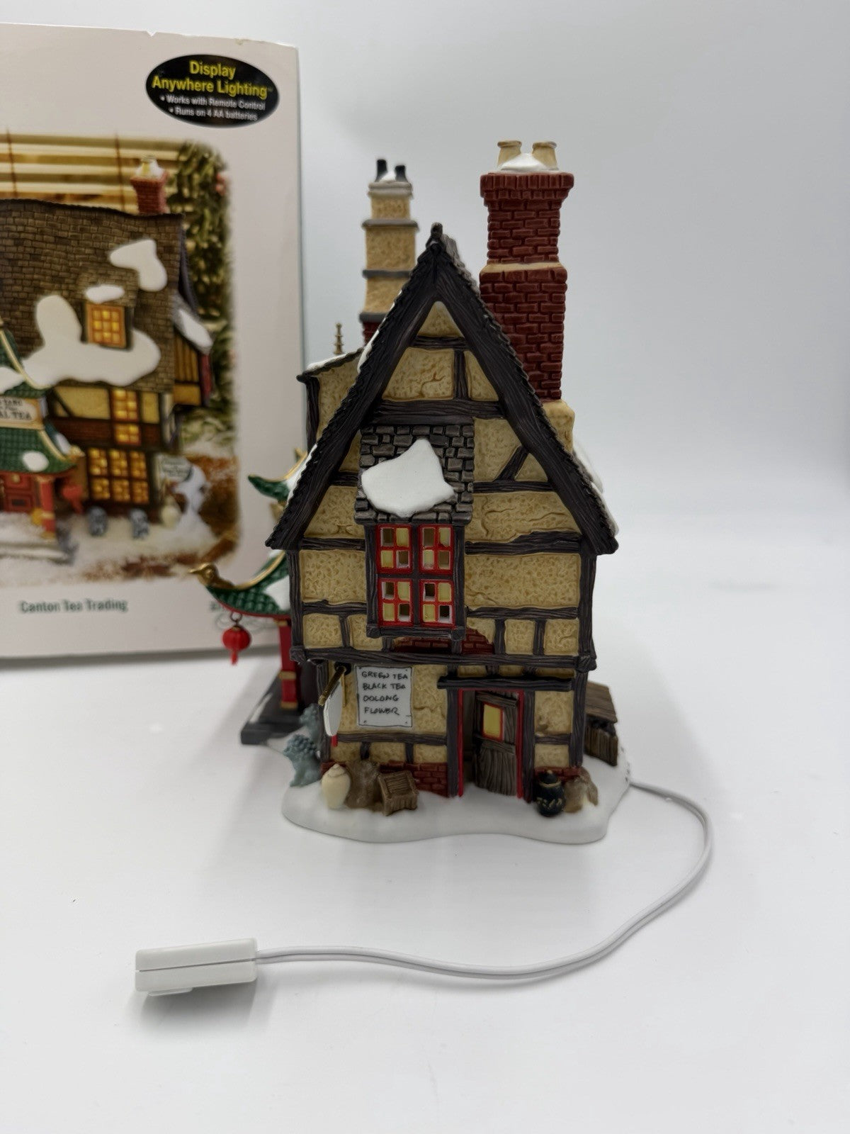 Department56 Dickens VIllage Canton Tea Trading Porcelain Christmas W/box Works