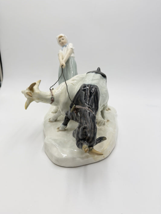 Meissen porcelain figure group Girl W/ Goats By Otto Pilz 1906 (Repaired) Large