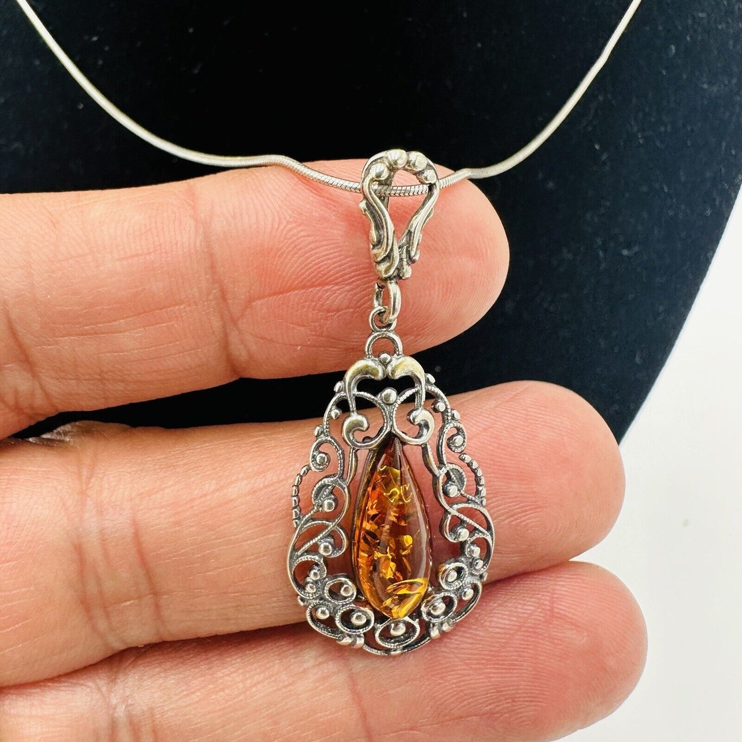 Baltic Women Jewelry Necklace Pendant Earrings Set Amber Sterling Silver Vintage