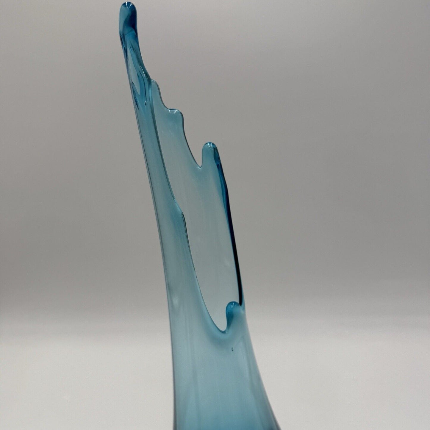 LE Smith Vase 14.5in 3-Toed Art Glass Swung Peacock Blue Vintage Retro Decor MCM