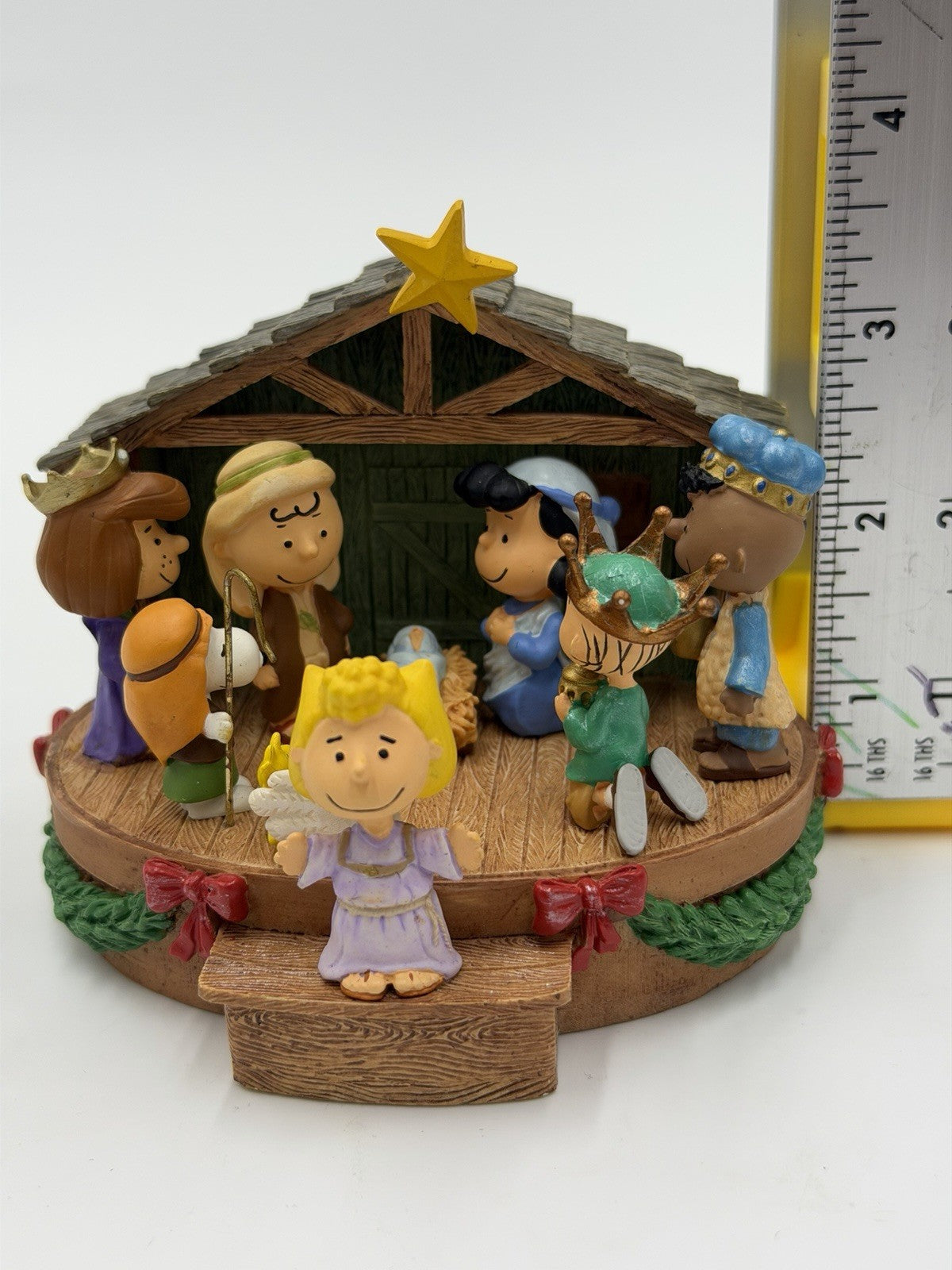 Hallmark Keepsake Peanuts Gang Thats What Christmas Is About Charlie Brown Music