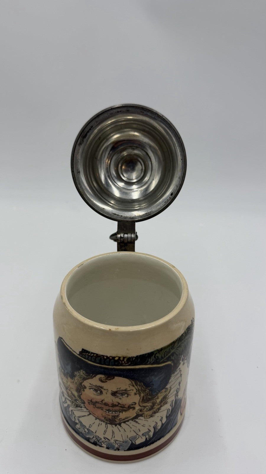 Antique Villeroy & Boch Mettlach Lidded German Beer Stein Heinrich Schlitt 1/2L