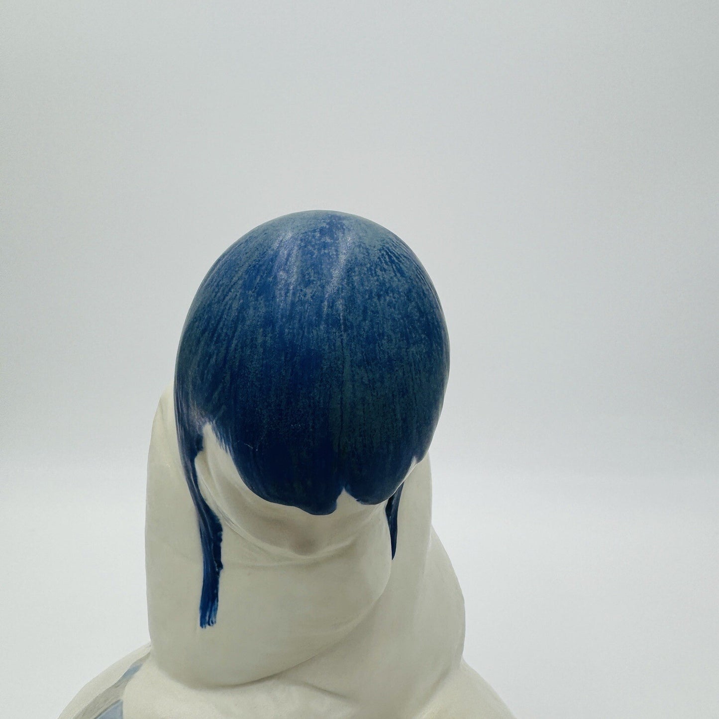 Lladro Spain Porcelain Inuit Girl Napping Sculpture Juan Huerta 2008 Lladró