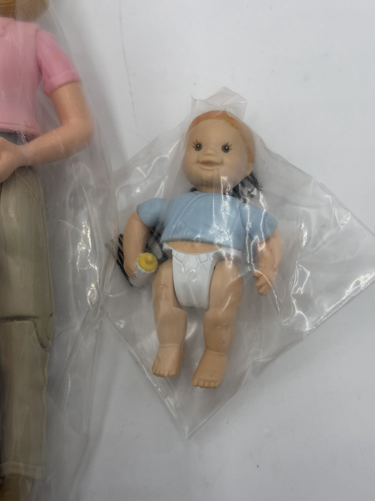 Vintage Fisher-Price Loving Family Dollhouse Mom Dad Babies Action Figurines New