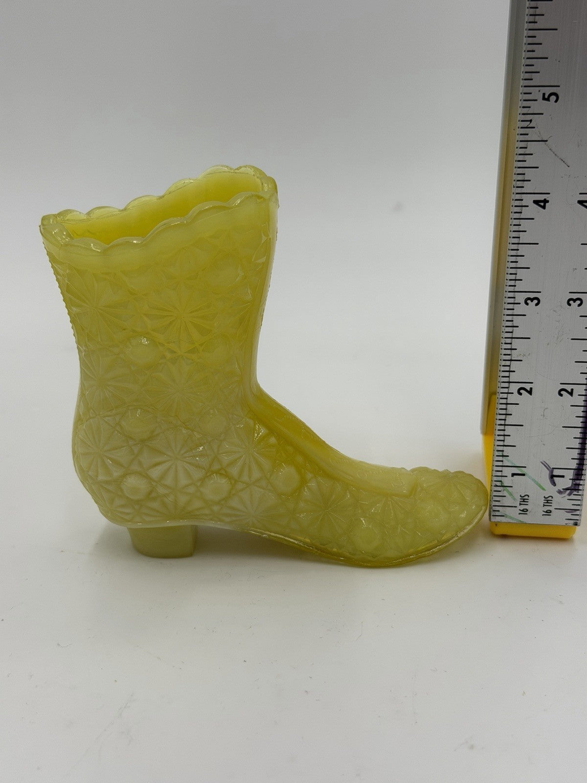 Vintage FENTON Art Glass Star Burst Yellow Victorian Boot 4” Rare Figurine USA